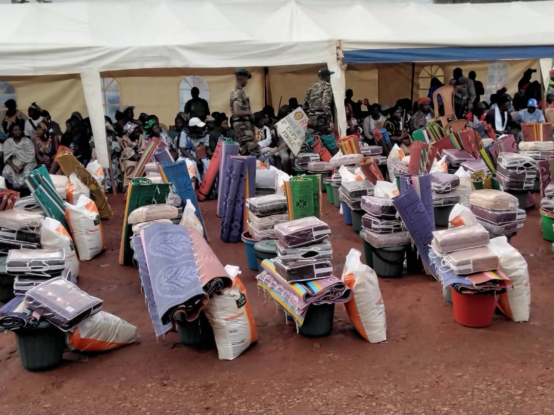 PACKS ALIMENTAIRES AUX POPULATIONS DE VILLAGES SINISTRES DE CATASTROPHES NATURELLES