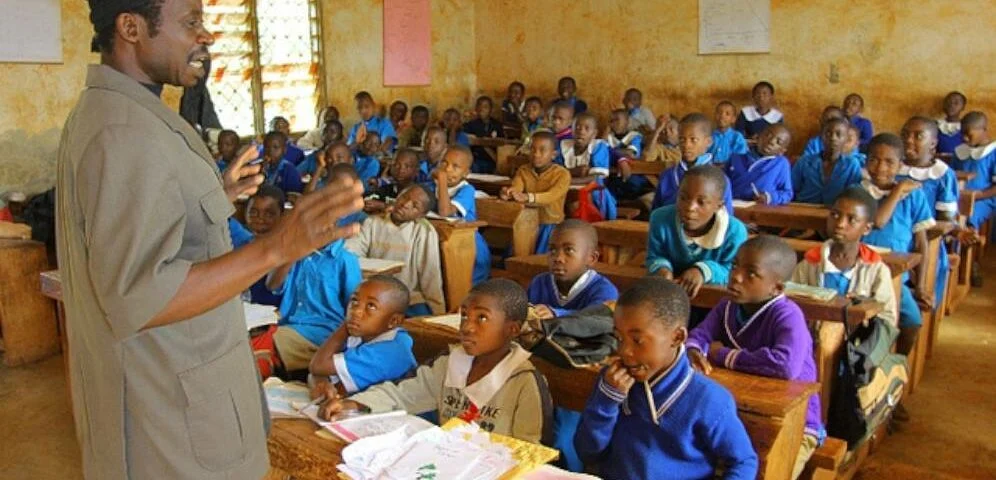 MINISTERE DE L'EDUCATION DE BASE